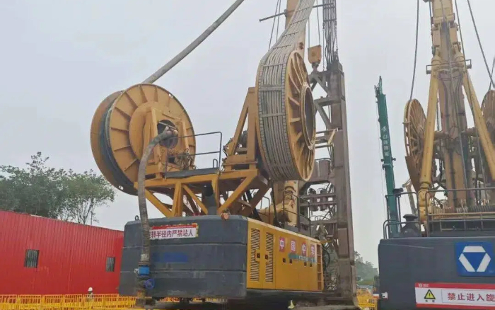 地質無難題！徐工雙輪銑槽機助力區域基建按下 “加速鍵”